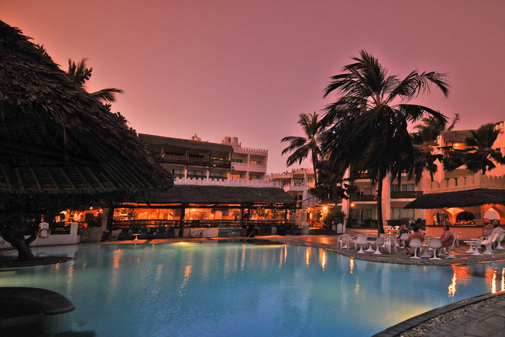 Bamburi Beach Hotel Exterior foto